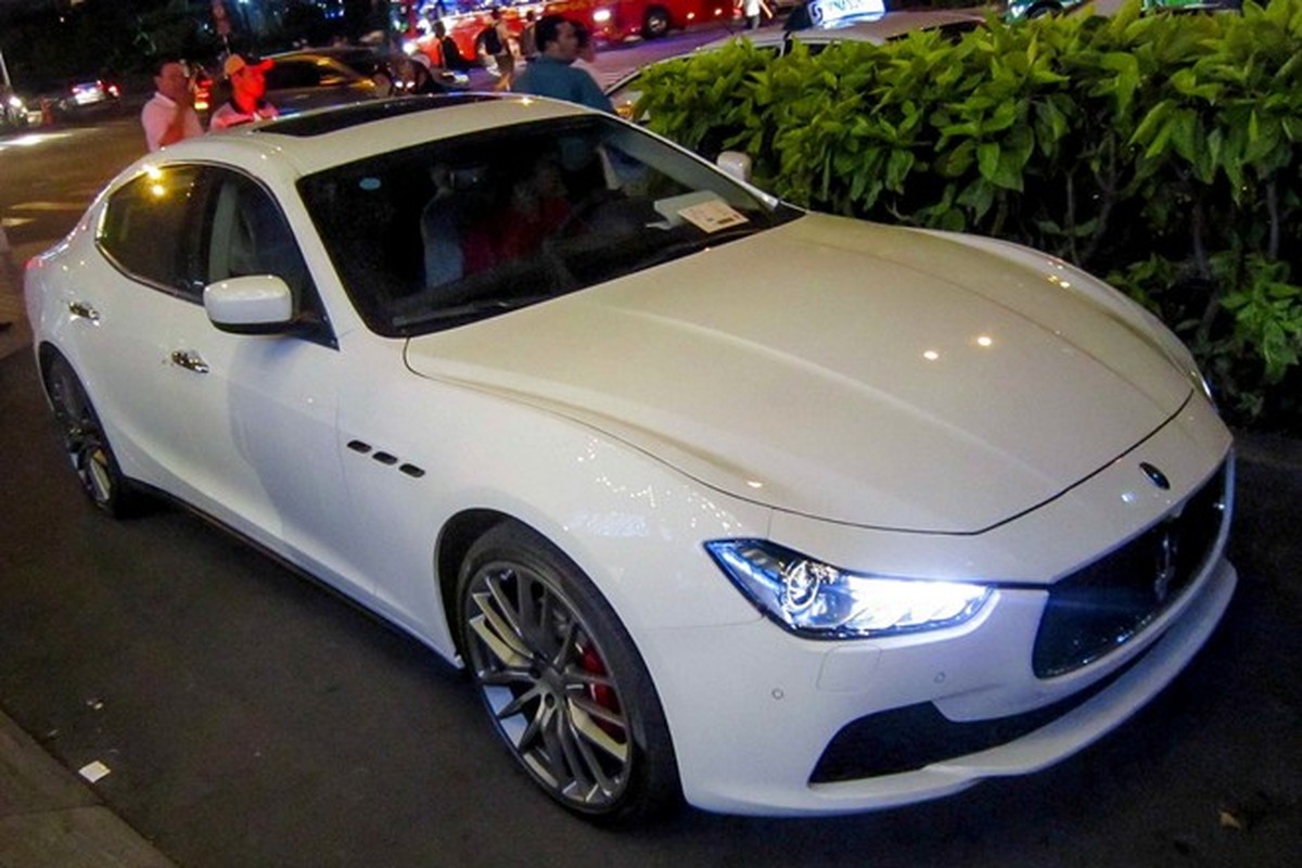 Xe sang Maserati Ghibli chinh hang dau tien ve Viet Nam